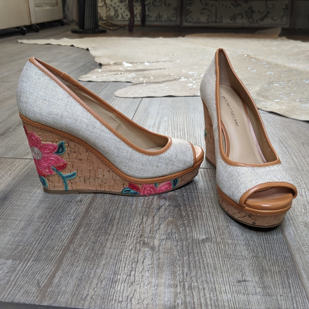 Antonio Melani Allis Floral Wedges Size 9.5